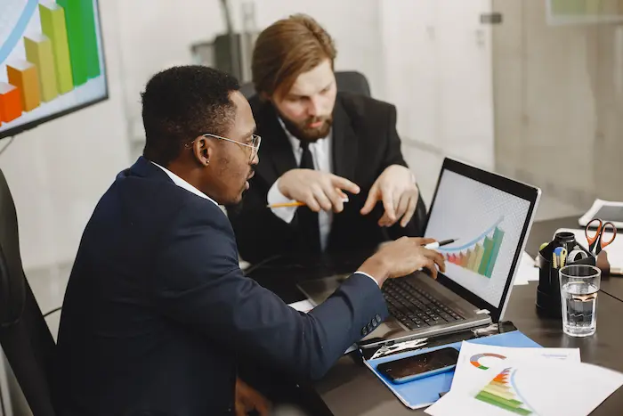 cfo vs finance director