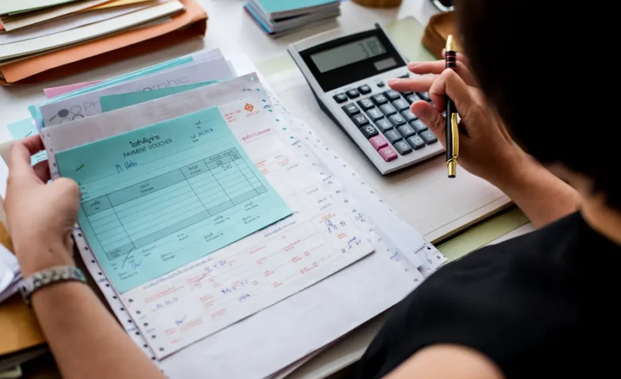 Payback period calculation showing recovery of a $120,000 business investment