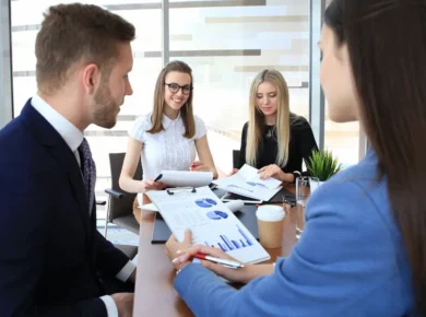 Comparison of FP&A and accounting responsibilities, reports, and planning horizons