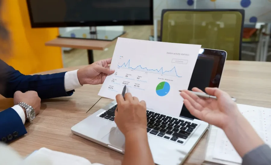 financial kpi monitoring